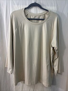 zuda Long Sleeve Tee in Light Beige